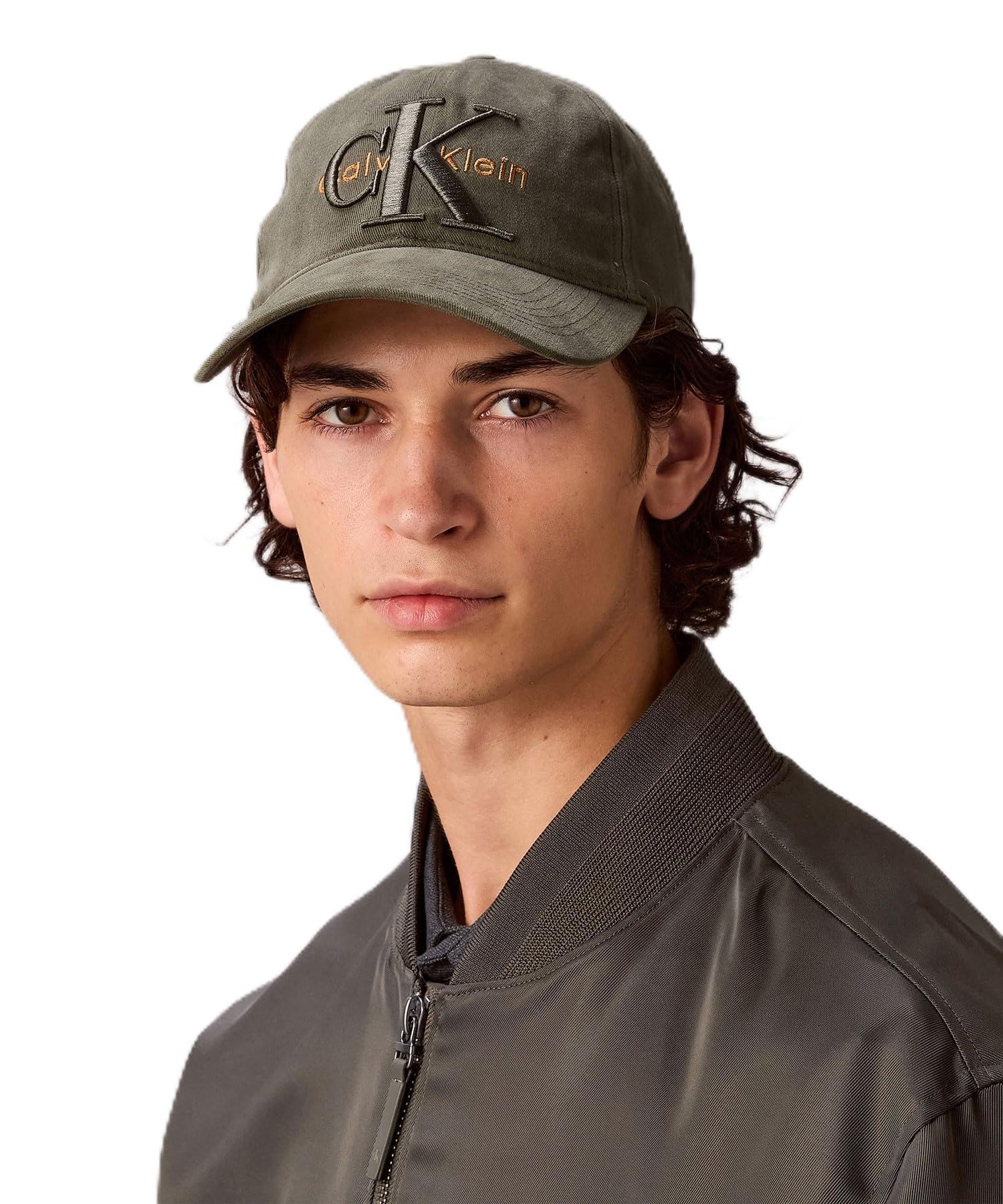 Calvin Klein Large Layered Monogram Cap 4D5039G OS THYMELLP