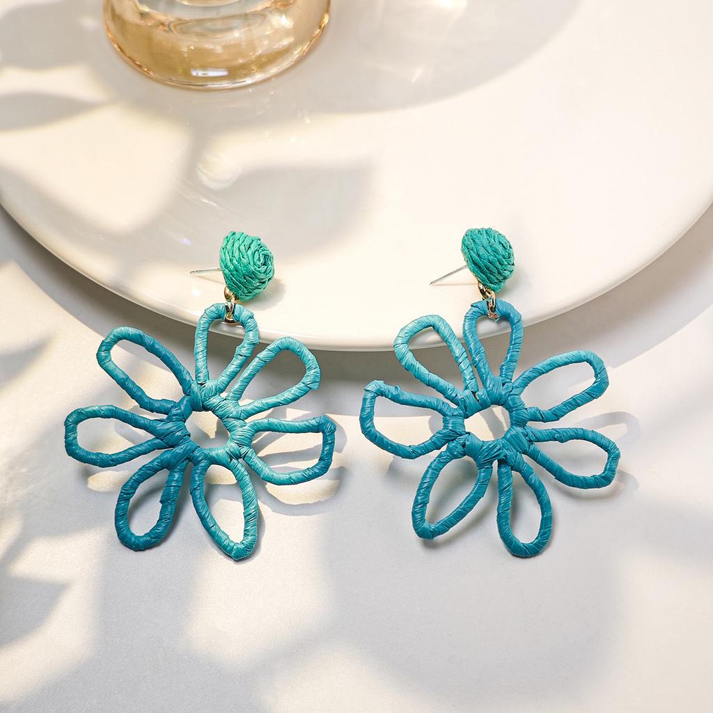Straw Exaggerated Dopamine Flower Hand-Woven Earrings Holiday Seaside Fresh Fashion Ear Jewelry