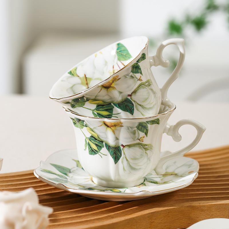 European Phnom Penh Camellia Coffee Cup Saucer Retro Light Luxury Flower Ceramic Cup Home Creative Afternoon Tea Water Cup Gifts