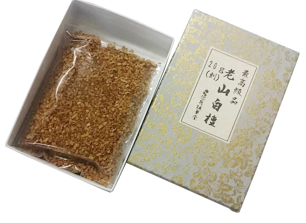 Awaji Baikundou's Premium Incense, 20g of Shredded Rosan Sandalwood (Indian Rosan Sandalwood, Rosan Sandalwood, India Sandalwood) #947