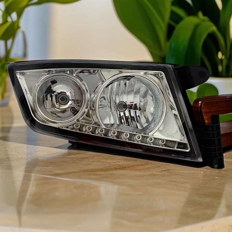 Shacman Heavy-Duty G7 Headlight Assembly: Waterproof, Ultra-Bright Spotlight