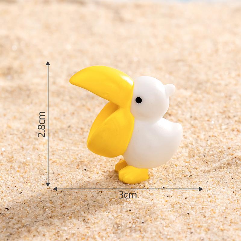 Creative Cartoon Capybara Statue Resin Ornament Miniature Capybara Dolls Animals Figurine Desktop Ornament Home Decoration