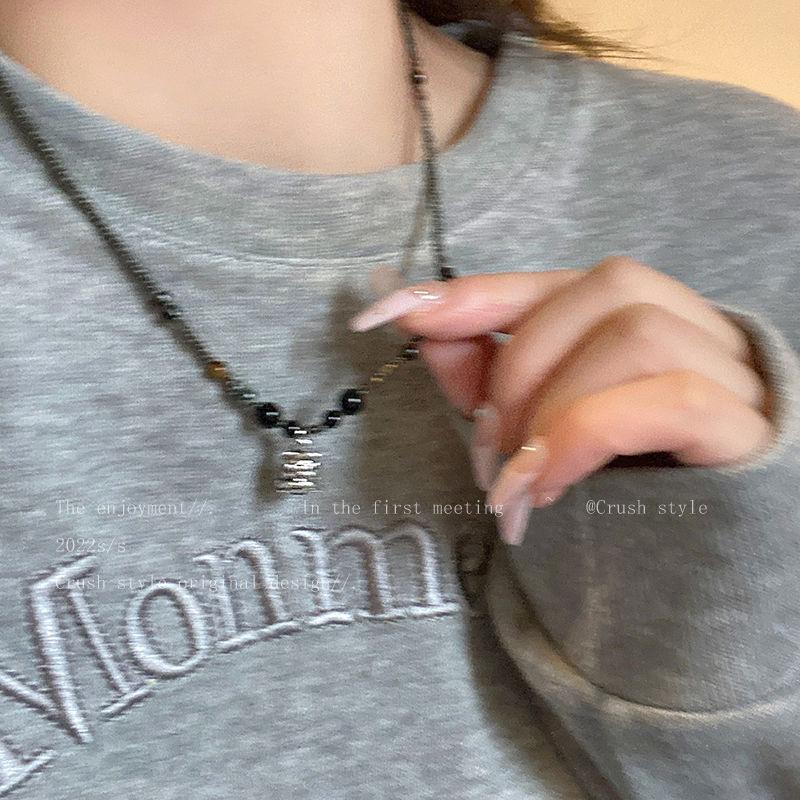 New Chinese Lion Dancing Beaded Necklace Women's Retro Versatile Collarbone Chain Design Sense Niche Ethnic Style Sweater Chain
