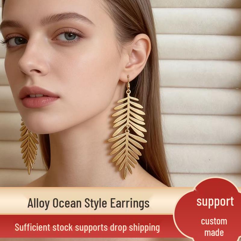 Retro Ocean-Style Fashion Earrings: Light Luxury, Korean-Inspired Court Designs белый