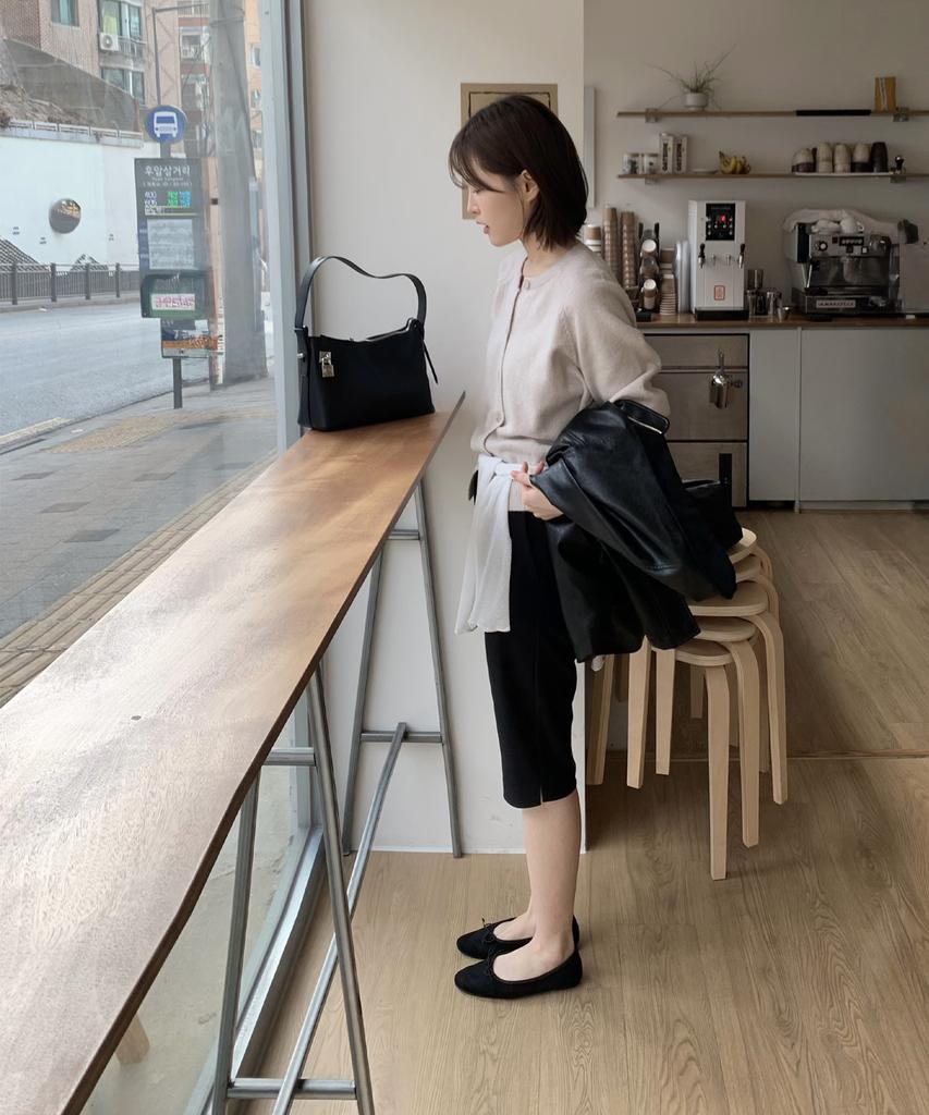 Juliapepe Daily Round Knit Cardigan (Oatmeal Beige)