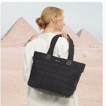Women shoulder bag lightweight water-resistant yoga and fitness bag high-end laptop bag