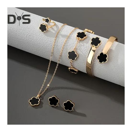 5 ks/sada Dámská sada šperků Dekorace šťastná květina Třpytivé kamínky Náhrdelník Náramek Náramek Náušnice Prsten Sada Módní šperky