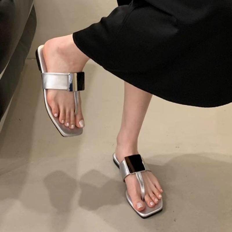 Mode 2025 Sommer Neue Marke Damen Slipper Mode Quadratischer Absatz Outdoor Pantoletten Schuhe Damen Lässige Flip Flops Sand