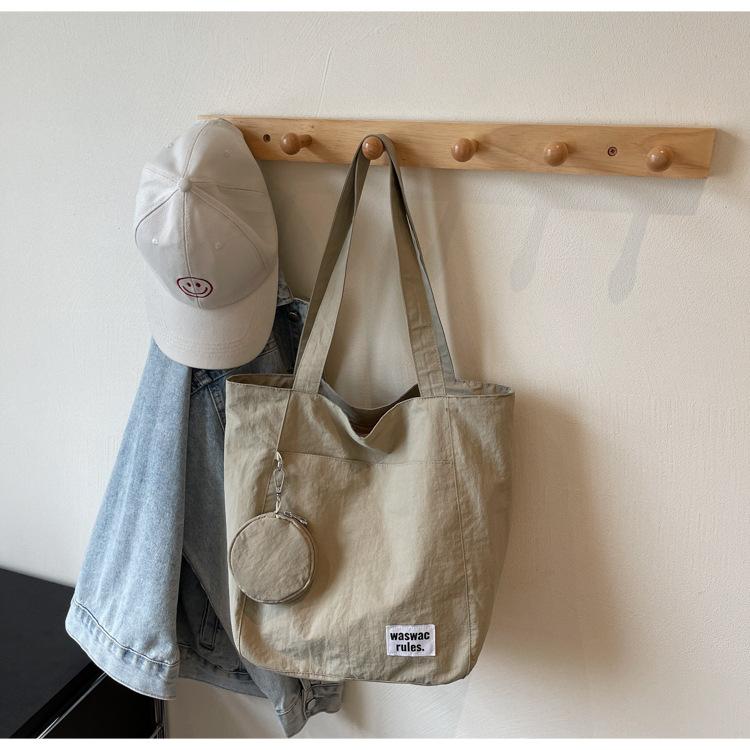 

Large capacity 2025 new fashion summer casual shoulder bag high texture class commuter portable tote bag women хаки