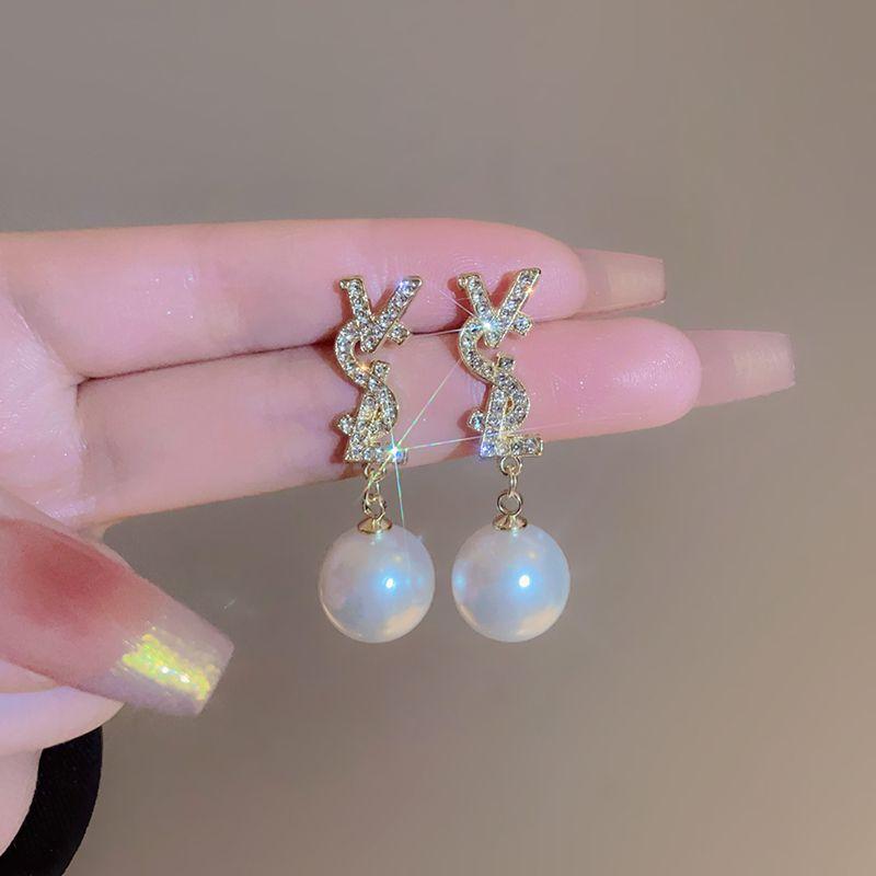 

Accessible Luxury Fancy Classic Style Women s Pearl Stud Earrings White Pearl-Silver Needle