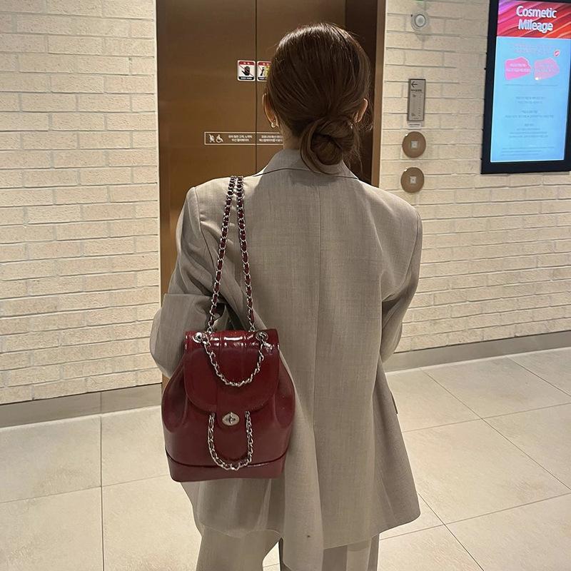 Small Xiangfeng Backpack used for Women Korean Model Ins Oil Wax Leather Compact Bag Single Shoulder Women's Bag Diamond Chain Backpack Bag