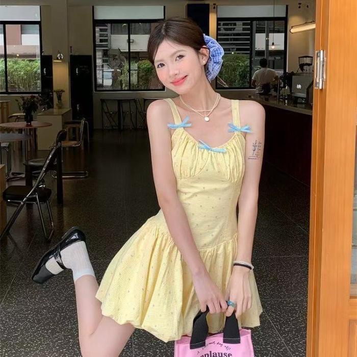 Dopamine Yellow Suspender Dress Female Sweet Small Vacation Wind Bud Skirt Waist Fluffy Skirt Summer
