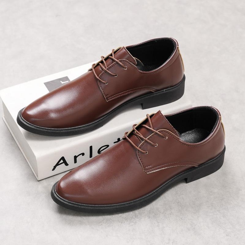 Summer New Men's Business Casual Leather Shoes British Pointed Formal Men's Shoes Breathable One