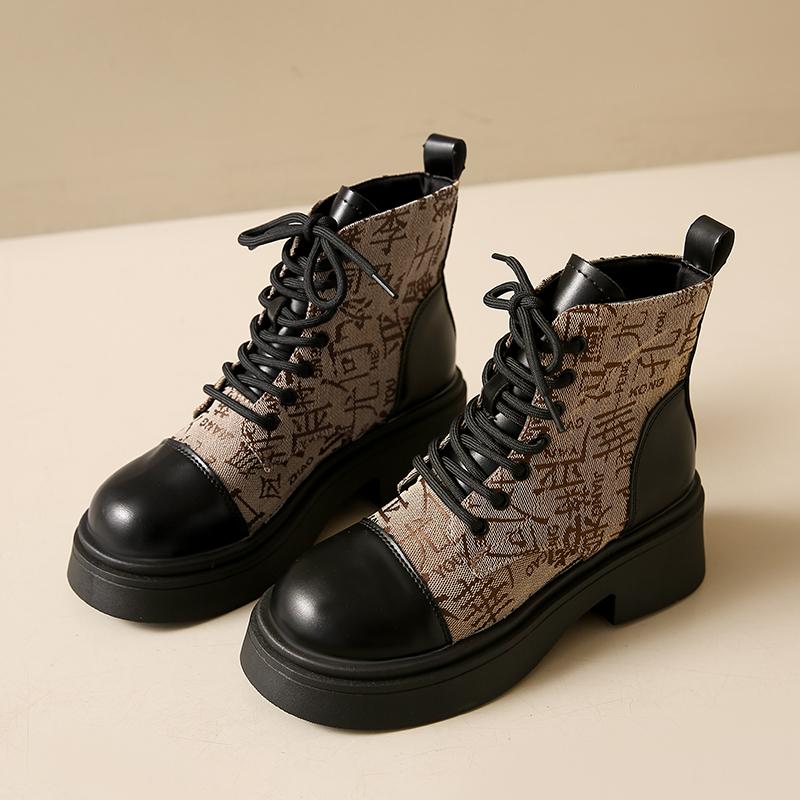 Herbst- und Winterstiefel im europäischen und amerikanischen Stil mit Schnürung, bequemer dicker Sohle, bedruckt, modisch, kurz