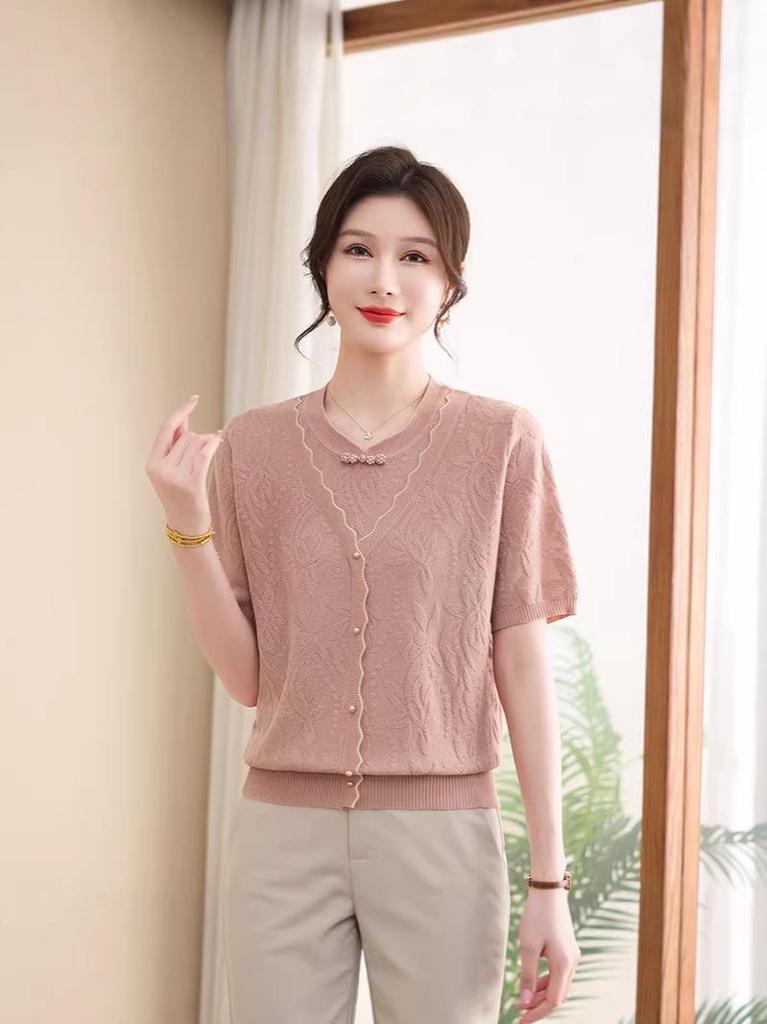 Mom's Summer Ice Silk Lace Knit V-Neck Cardigan - Women's Stylish Age-Reducing Short-Sleeve Top