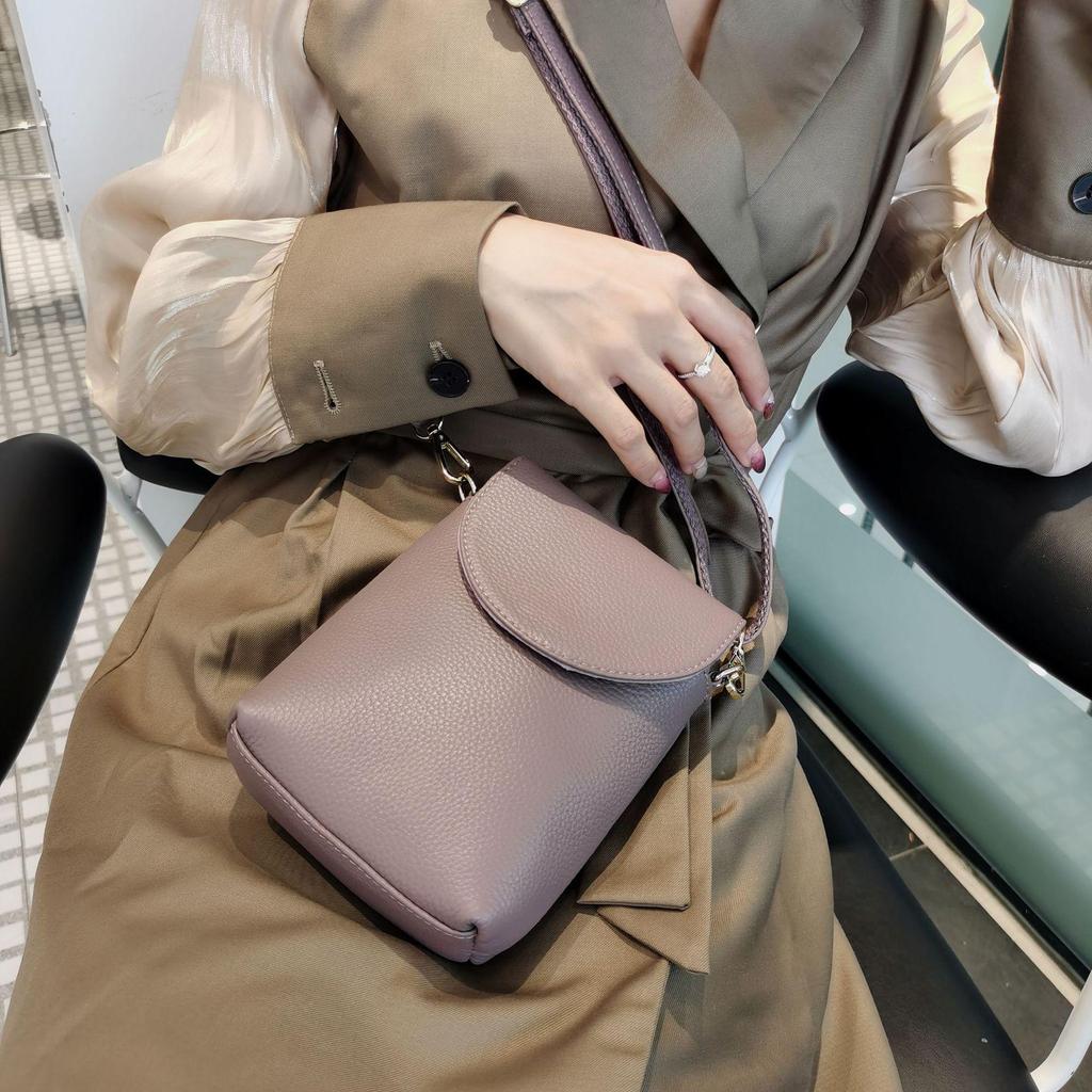 Geantă Crossbody pentru Telefon Mobil și Monede din Piele de Vacă Stratul Întâi - Portofel Mini Versatil din Piele Naturală 2025