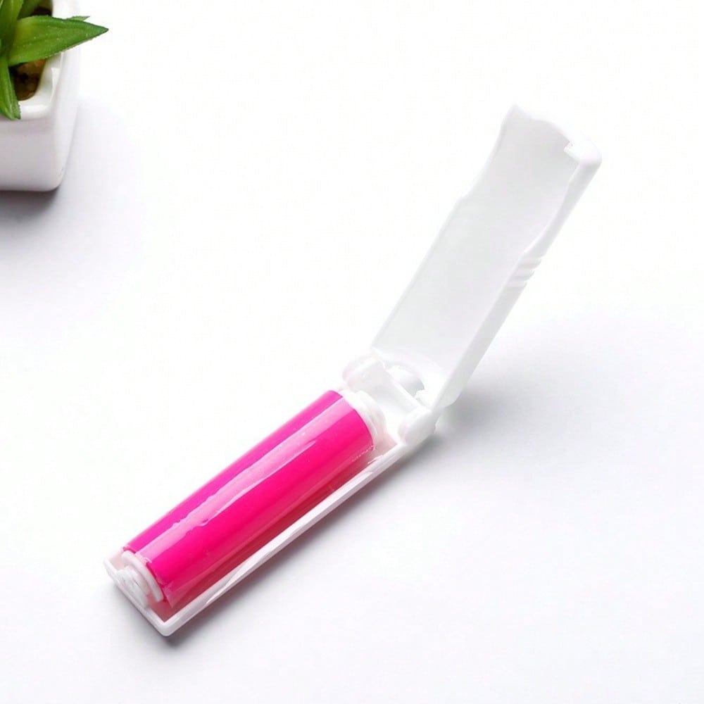 

Portable Mini Foldable Washable Lint Roller, A Handy Dust Removal Brush for Clothes, Reusable for Hair and Dust розовый