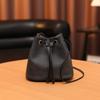 Trendy drawstring bundle bucket bag fashionable versatile leather large capacity shoulder messenger bag mobile phone bag