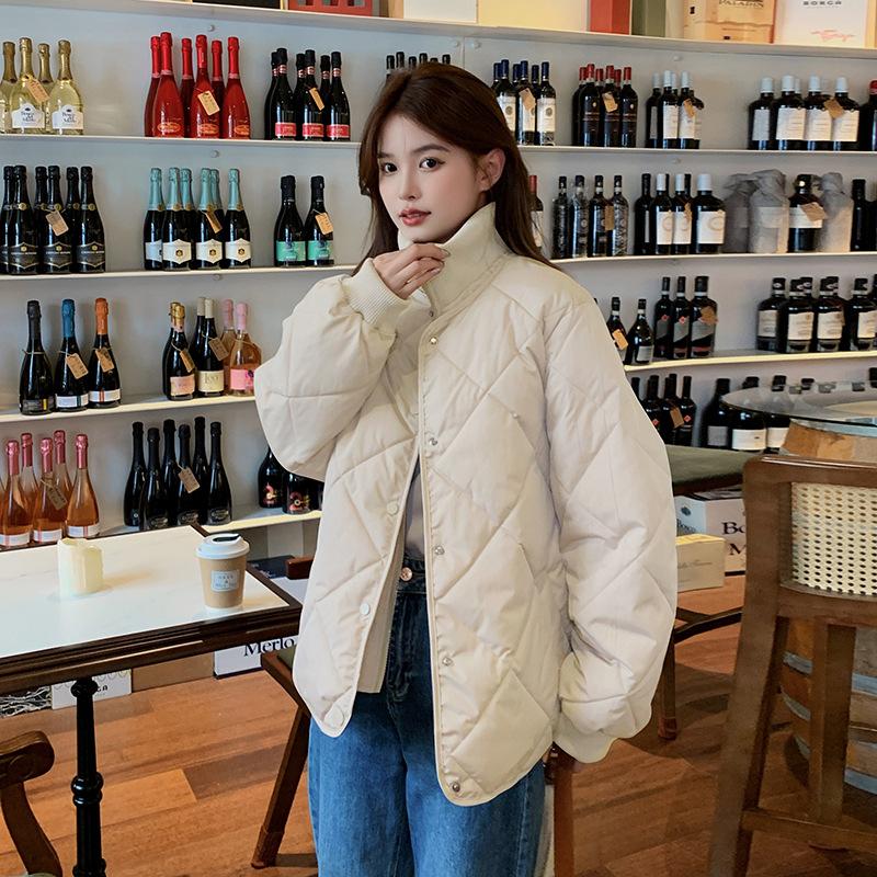 Lingqui Short Down Cotton Jacket for Women To Look Thin and Light In Winter Cotton Jacket Women's New Padded Jacket In 2025