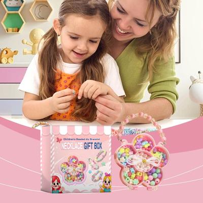 Creazione di gioielli e bijoux – Braccialetti intrecciati