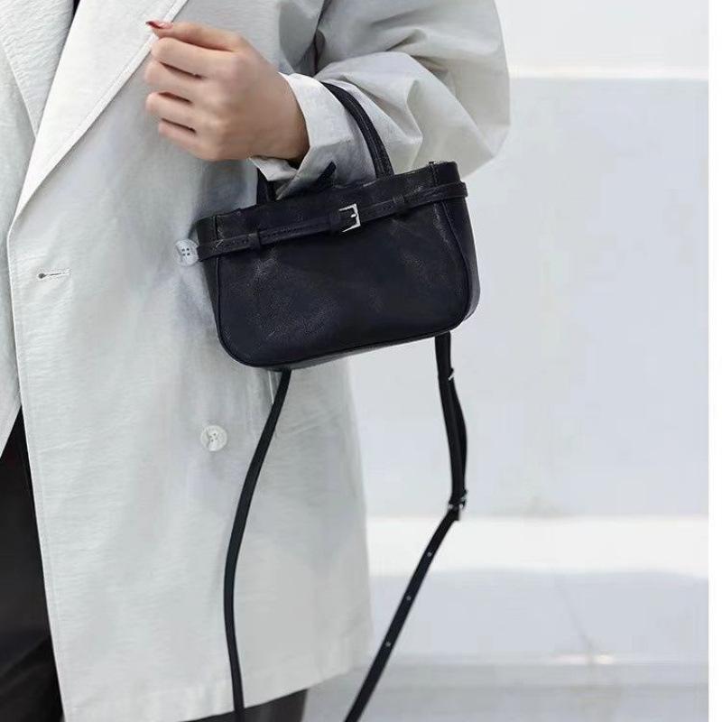 Bag Women's 2025 New Niche Imitation Leather Handbag Vegetable Tanned Imitation Leather Simple and Exquisite Messenger Small Square Bag Mobile Phone