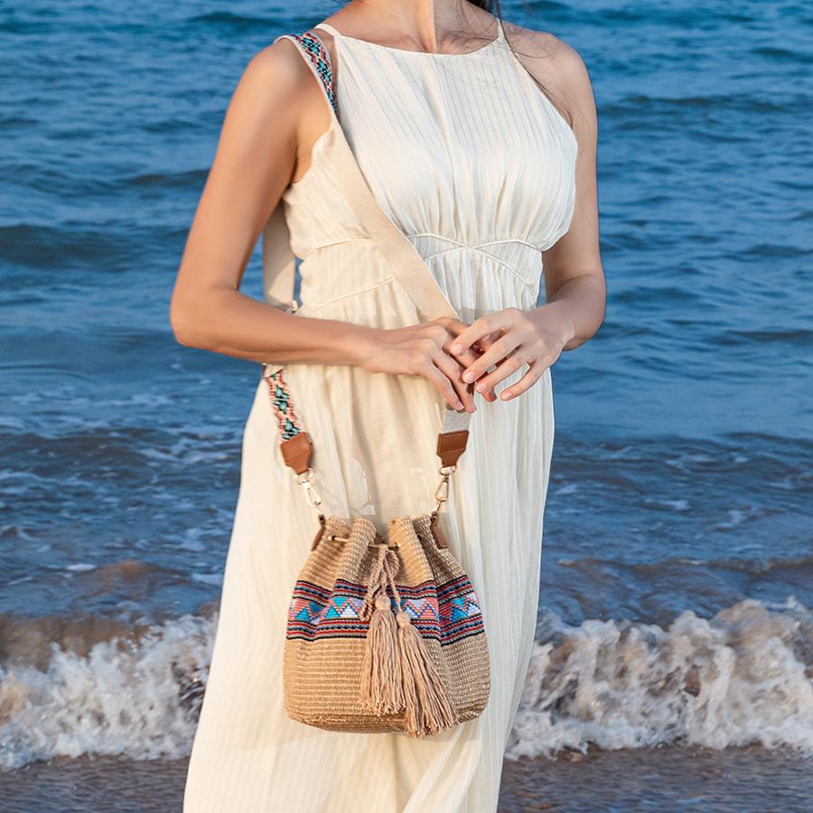 Neue Strohgewebte Eimer Tasche Für Frauen Große Kapazität Quaste Breite Schultergurte Schultertasche Öko Wiederverwendbar Strand Urlaub Täglich
