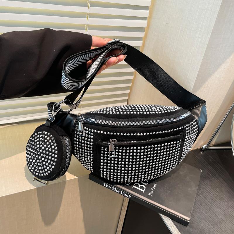 Fashion Popular Bag Women's Japanese Ins Breast Bag Women's 2025 New Niche Messenger Bag Mobile Phone Bag Fanny Pack