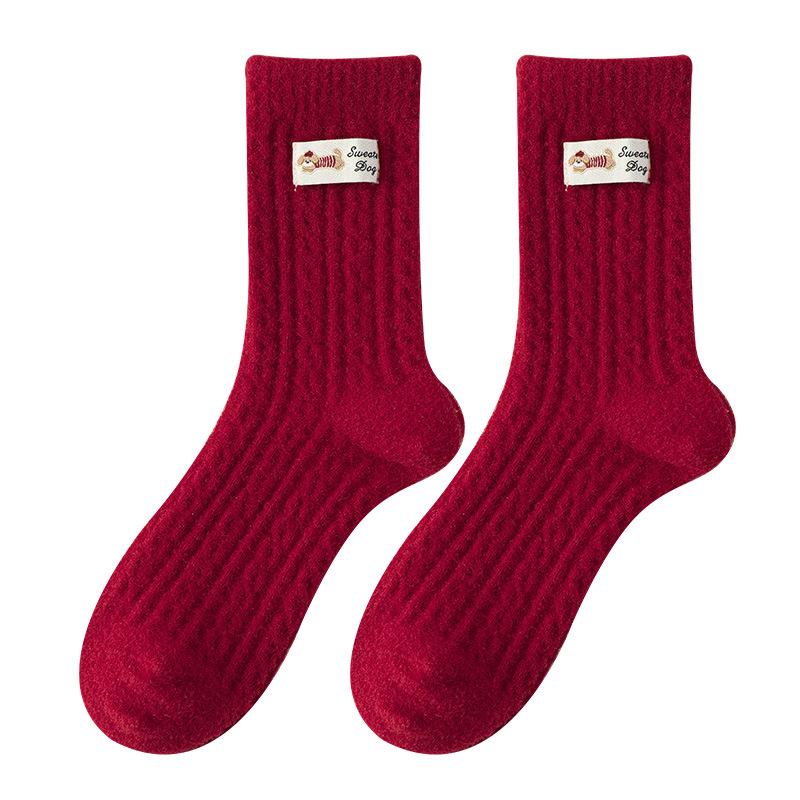 Autumn and Winter Australian Wool Red Sock Children's Striped Mid-calf Socks with Added Padding for Extra Warmth and Insulation in Winter.