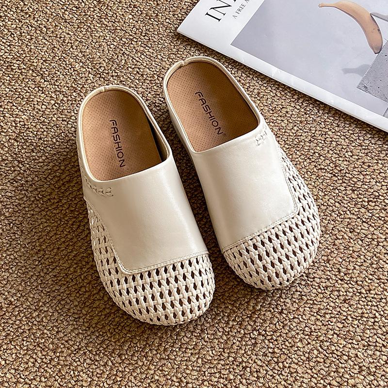 Summer breathable soft-soled outer wear Roman shoes fashionable casual weaving hollow hole to increase height fashionable cool slippers women