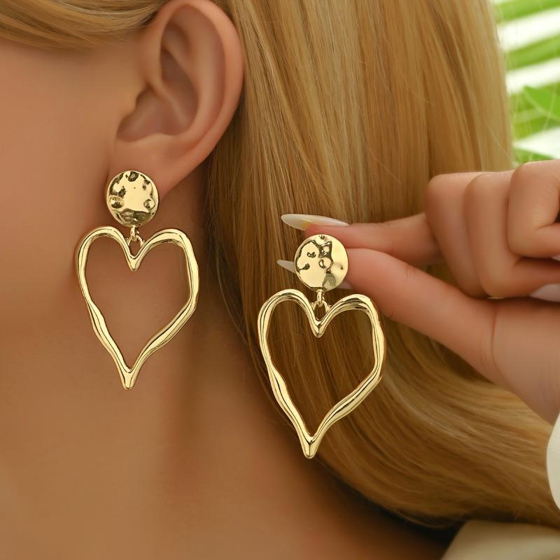 Europe and The United States Fashion Gold Color Pleated Heart Drop Earrings Ladies Personality Trend Jewelry Accessories
