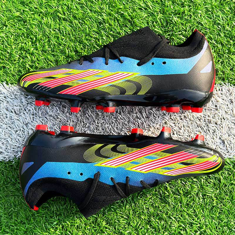 

Seamless low-top adult football shoes men s and women s spikes student youth grass impact training sneakers 34