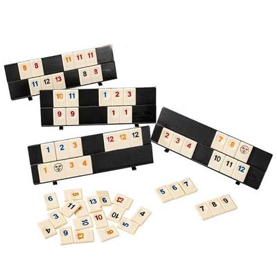 Juego Rummy Cube con 4 Atriles, Set de Juego Rummy Cube con Estuche Portátil, Juegos de Mesa Clásicos Familiares Juegos de Puzzle de Aprendizaje para Adolescentes
