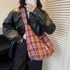 Vintage Plaid Handbag Lightweight Large Capacity Commuter Shoulder Bag