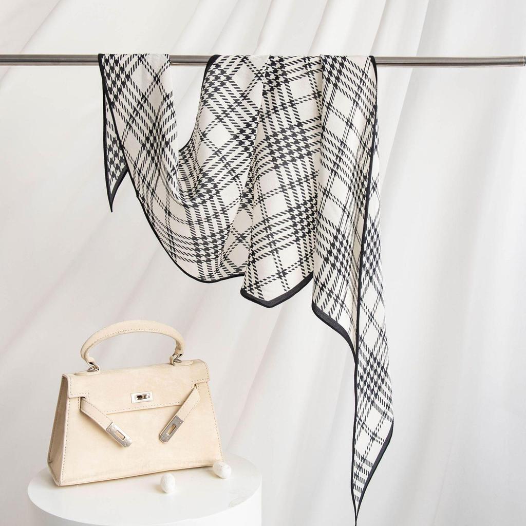 2025 Women's Mulberry Silk Crepe Scarf - Versatile High-End Fashion Accessory for Commuting: Neck Warmer & Sun Protection Shawl