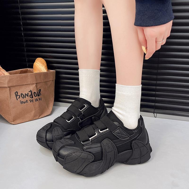 Velcro new platform shoes women's fashion versatile lightweight casual sports shoes show feet small running shoes
