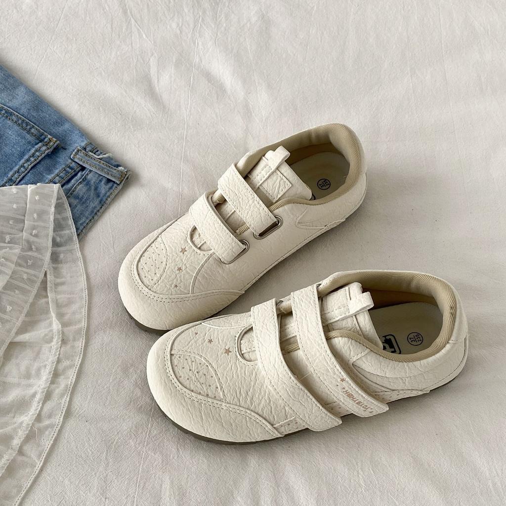 Versatile Velcro Round-toed White Shoes Women's 2025 New Autumn Retro Bread Shoes Casual Moral Training Board Shoes