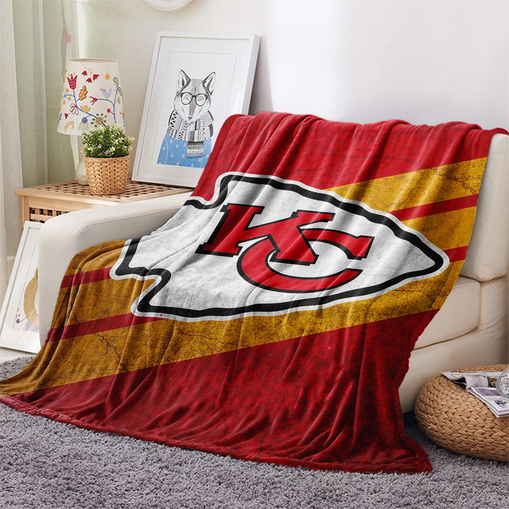 Kansas City Chiefs Flannel Blanket, High quality Comfortable for All Seasons, Home Decor, Warmth and Comfort