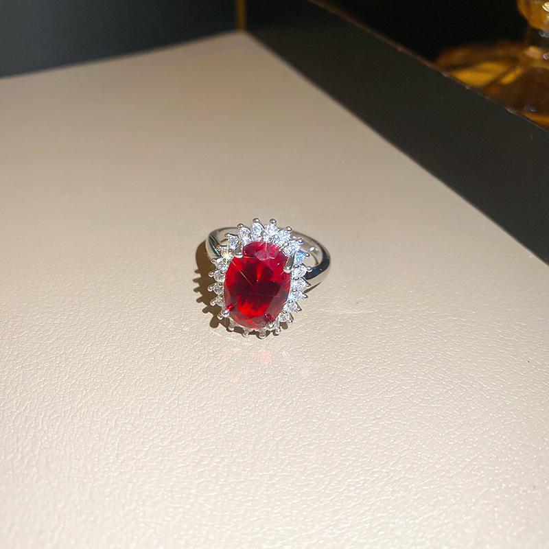 "High-End Luxury Drop Necklace and Earrings Set - European and American Niche Versatile Jewelry"