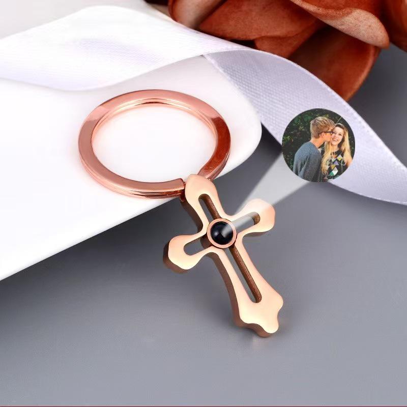 Collier Pendentif Projection 'Je t'aime' en Acier Inoxydable - 100 Langues Cadeau Saint-Valentin et Noël.