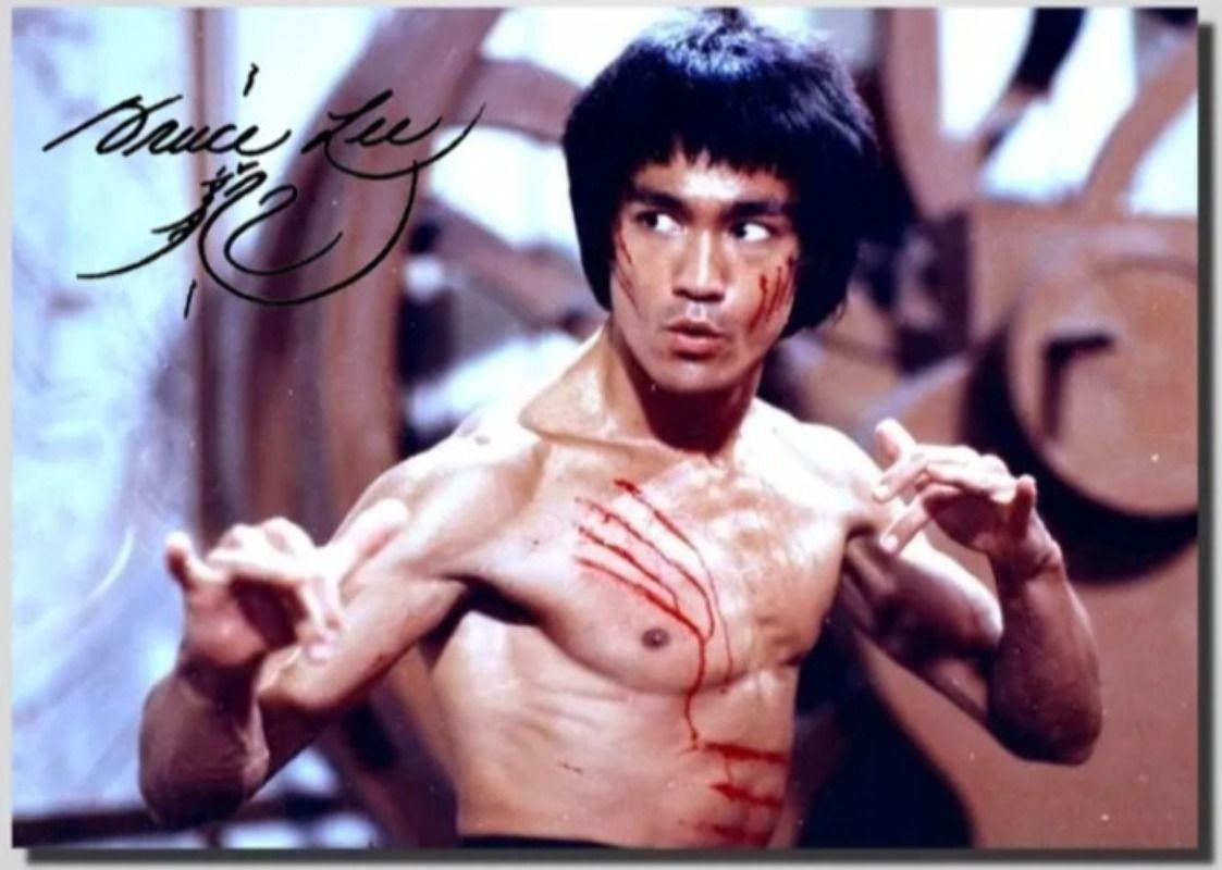 

Vintage Sylvester Stallone Signed Metal Poster Art Decor