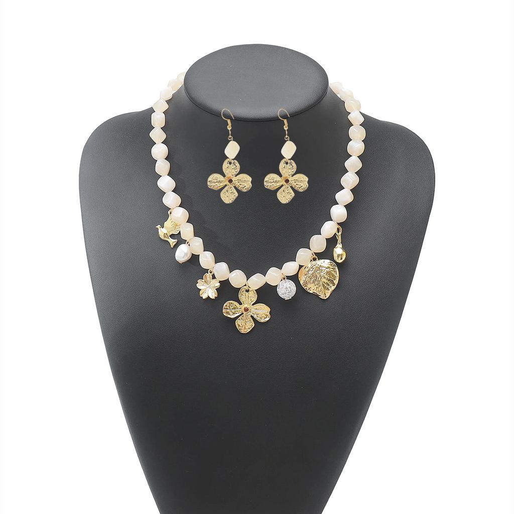 N11811 Bohemian Acrylic Beaded Necklace Metal Flower Pendant Earrings Jewelry Set Women