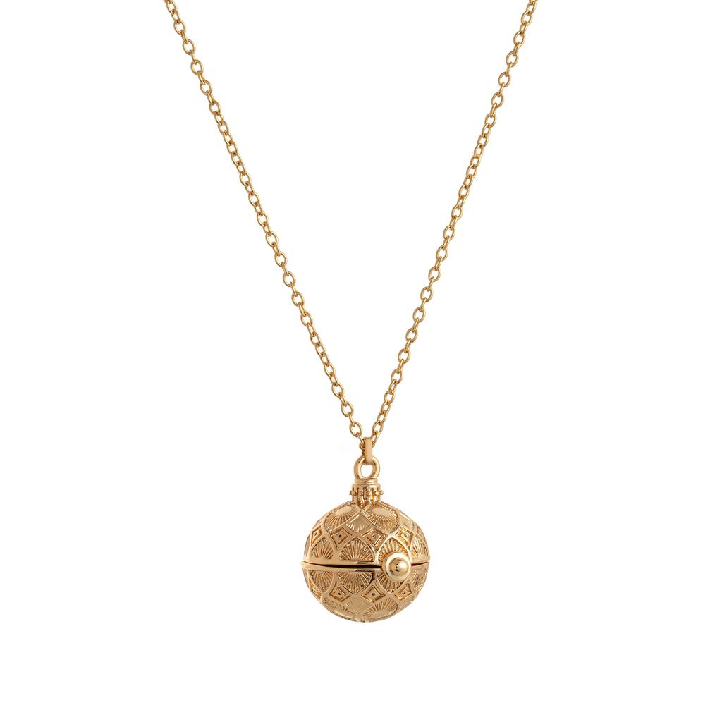 Retro Women'S Heart-Shaped Frog Opening/Closing Circular Pendant Necklace Elegant Accessory Gift.