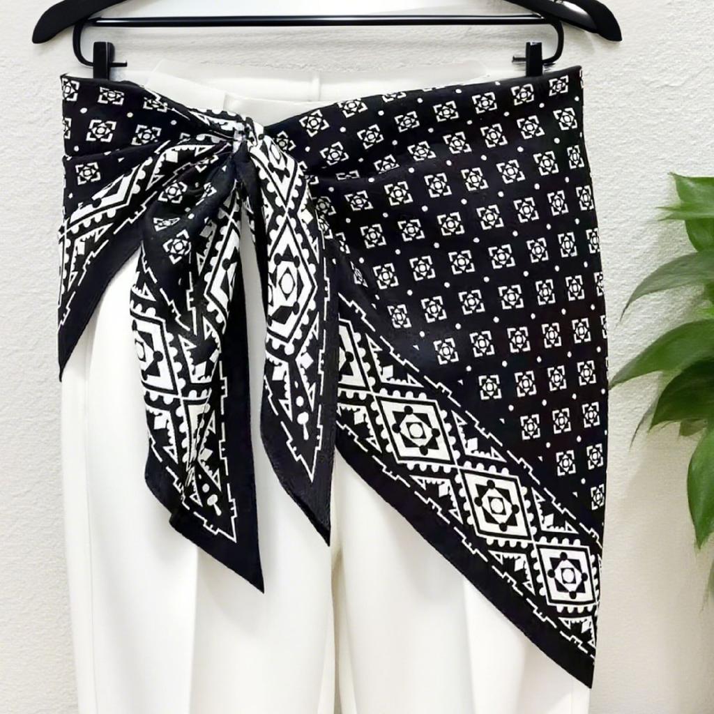 Spring and summer printed skirt women's triangle towel skirt curtain decorative belt towel stacked short skirt fart curtain new fashion