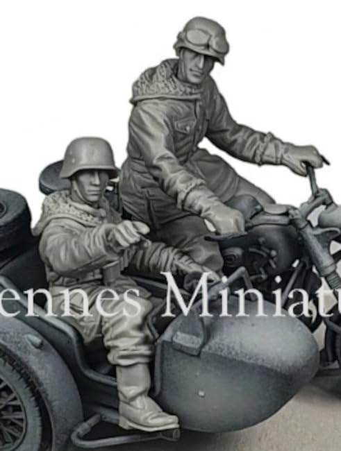 Ardennes Miniatures 1/35 WWII German Sidecar Soldier Set (2-Piece Set for Italeri BMW R75) Resin Kit AR35095 (Person)