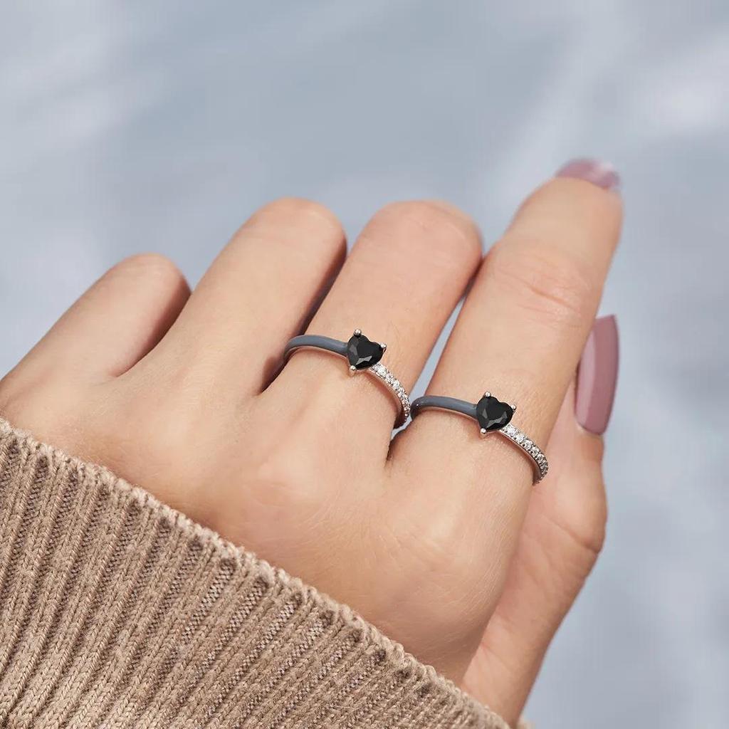 Twelve Star Heart Ring: Women's Elegant Heart-Shaped Gemstone Fashion Ring