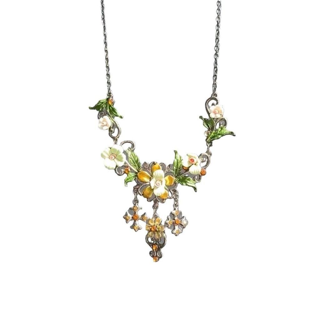 Sweet Vintage Flower Necklace Exquisite Collarbone Necklace Personality Women Necklace  Party