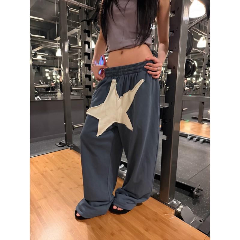 Womens Relaxed Fit Straight Leg Jogger Pants With Star Patch Embroidery Elastic Waist Casual Wide Trousers