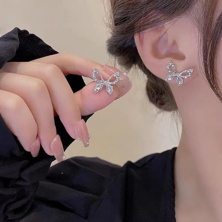 Boucles d'oreilles clous cœur nœud pour femmes Élégantes Boucles d'oreilles en cristal Accessoires de piercing Bijoux