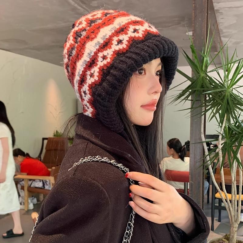 Jacquard Bag Hat Women's Autumn and Winter High End Style Colorful Knitted Hat  Thickened Warm Ear Protecting Woolen Hat