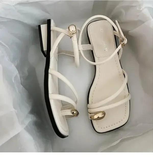 Мода 2024 Летняя распродажа женской обуви Роскошные сандалии Универсальный костюм Женские — фото 10